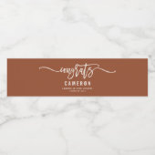 Terracotta Congrats Calligraphy Afstuderen Waterfles Etiket (Enkel label)