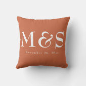 Terracotta Eenvoudige Moderne Chic Script Bruiloft Kussen (Achterkant)