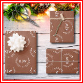 Terracotta en wit | Monogram moderne Initialen Inpakpapier Vel