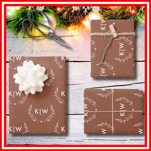 Terracotta en wit | Monogram moderne Initialen Inpakpapier Vel