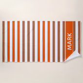 Terracotta en witte boho gestreepte gepersonalisee strandlaken (Voorkant)