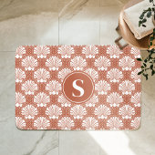 Terracotta en Witte Zeeschelp Kust Monogram Badmat