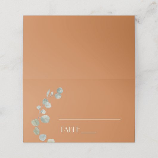 Terracotta Eucalyptus Deco Wedding Place Card Tent Plaatskaartje (Buitenkant ongevouwen)