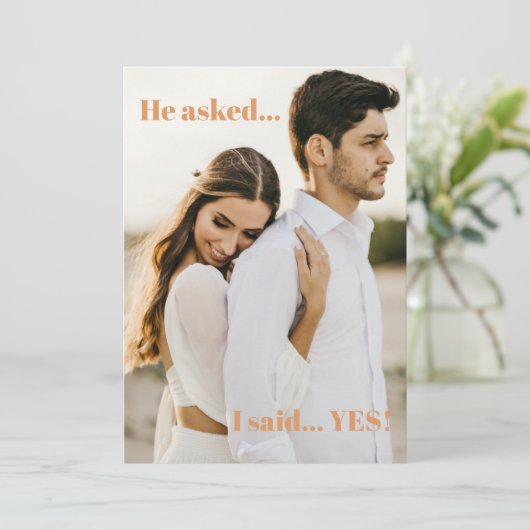 Terracotta Foto: Ja Engagement Party Kaart (Staand voorkant)