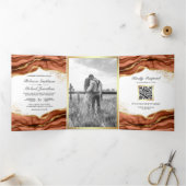 Terracotta Goud Abstracte Inkt QR Code Bruiloft Drieluik Uitnodiging (Binnen)