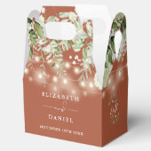 Terracotta groen String Lights Monogram bruiloft Bedankdoosjes (Geopend)