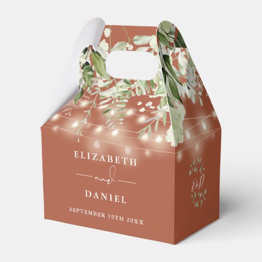 Terracotta groen String Lights Monogram bruiloft Bedankdoosjes (Voorkant Zijde)