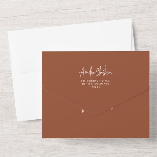 Terracotta handschrift typografie foto bruiloft all in one uitnodiging (Achterkant)