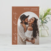 Terracotta Huwelijksreceptie Uitnodigen | Na feest Kaart (Staand voorkant)