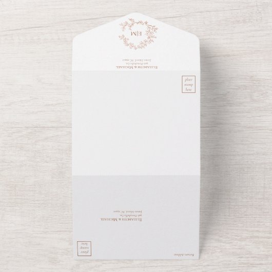 Terracotta Leafy Crest Monogram Wedding All In One Uitnodiging (Buitenkant)