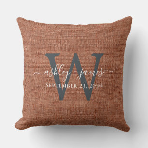 TerraCotta Linen Monogram Wedding Keepomwille Kussen