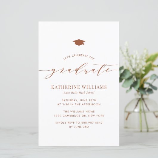 Terracotta Minimalistisch Script Afstuderen Uitnod (Staand voorkant)