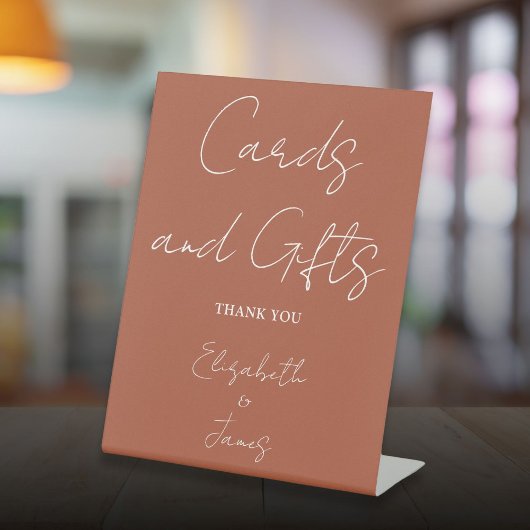 Terracotta minimalistisch script Kaarten en gesche Reclamebord Met Voetstuk