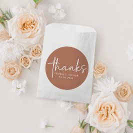 Terracotta minimalistisch script Vrijgezellenfeest Bedankzakje