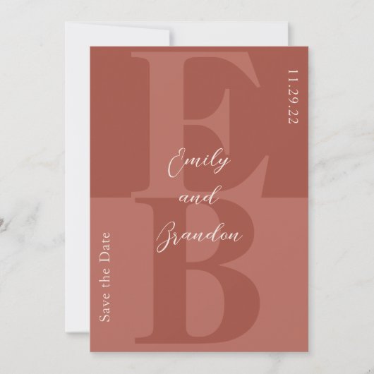 Terracotta Modern Photo Initiaal Save the Date Kaart (Voorkant)