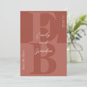 Terracotta Modern Photo Initiaal Save the Date Kaart (Staand voorkant)