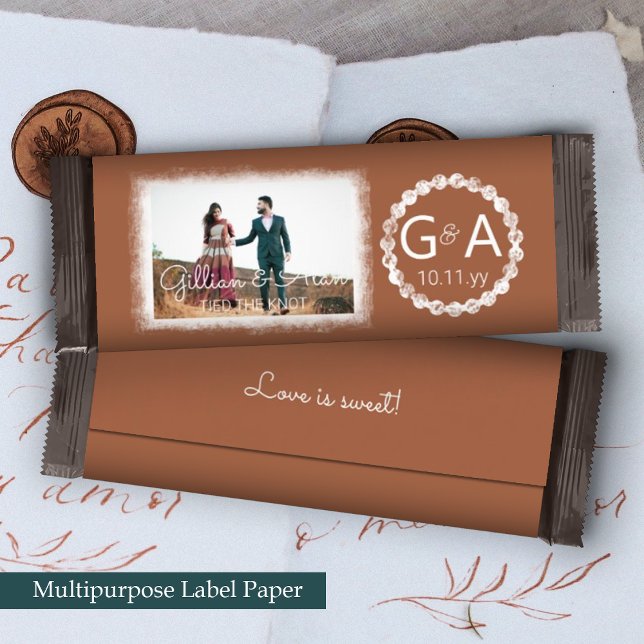 Terracotta Monogram Bruiloft Snoep Bar Wrapper (burnt orange terracotta copper rust wedding party favor personalized candy bar label wrapper)