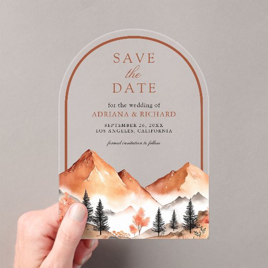 Terracotta Mountain Arch Wedding Bewaar de datum Acryl Uitnodigingen (Insitu (Draagbaar))