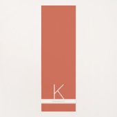 Terracotta Oranje Red Modern Simple Monogram Naam Yogamat (Voorkant)