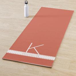 Terracotta Oranje Red Modern Simple Monogram Naam Yogamat