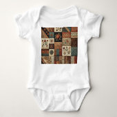 Terracotta Patchwork Landelijk Retro Bloemendesign Romper (Voorkant)