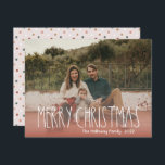 Terracotta Red Boho Polka Dot Kerstmis Volledige f Feestdagenkaart<br><div class="desc">Deze terracotta red boho polka stip Kerstmis volledige fotovakantiekaart is perfect voor uw moderne bohemen-boerderijgeïnspireerde feestelijke groet. Het klassieke rustige, maar delicate, handgetekende lettertype geeft het een oorvolle blik, terwijl het schattig en eenvoudig blijft. De polka stippen komen in de aardtoon van rood, sage groen, wazige roze, terracotta, roest, en...</div>