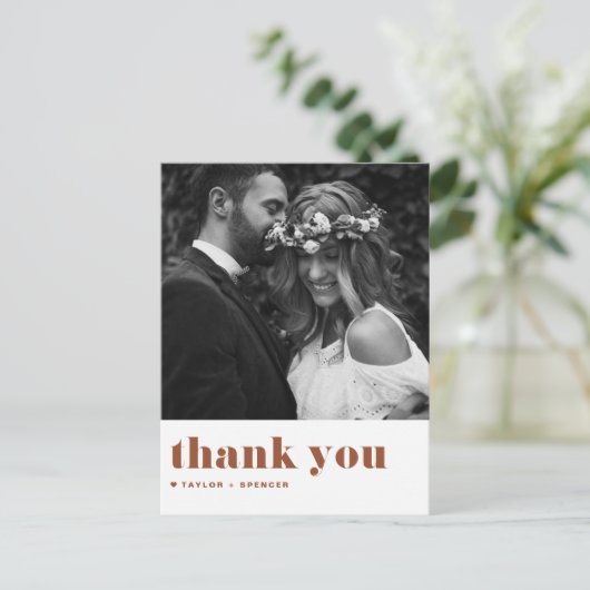 Terracotta Retro Bold Typografie Bruiloft Dank u Briefkaart (Staand voorkant)