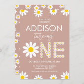 Terracotta Retro Girls Daisy 1e verjaardag Kaart (Voorkant / Achterkant)