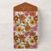 Terracotta Retro Groovy Hippie Bloemmotief & Typog All In One Uitnodiging (Buitenkant)