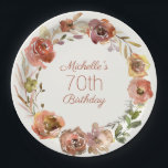 Terracotta Rust Floral Wreath 70th Birthday Papieren Bordje<br><div class="desc">Deze 70e verjaardagsfeestpapieren borden zijn ontworpen met een  feministische laag van terracotta,  roest,  en ivoorroombloemen en groen. De tekst is volledig klantgericht,  zodat ontwerp deze borden van de papierpartij voor iedereen van om het even welke leeftijd.</div>