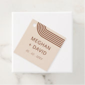 Terracotta Rustic Boho Arched Modern Wedding Bedankjes Labels (In situ)