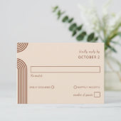 Terracotta Rustic Boho Arched Modern Wedding RSVP Kaartje (Staand voorkant)