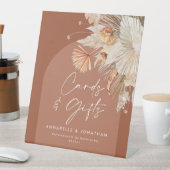 terracotta rustic trouwkaarten en geschenken reclamebord met voetstuk (Insitu)