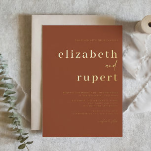 Terracotta Serif Script Minimalistische bruiloft Folie Uitnodiging