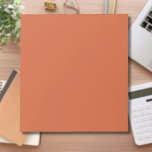 Terracotta Sinaasappel Effen Kleur Warm & Aards On Notitieblok<br><div class="desc">Het Terracotta Oranje Solid Color-patroon is een tijdloos en veelzijdig ontwerp dat warmte en natuurlijke elegantie uitstraalt. Deze rijke, aardse tint sinaasappel voegt een gevoel van gezelligheid en sophisticatie toe aan elk project, waardoor het een perfecte keuze is voor mode, interieur, textiel en grafisch ontwerp. De diepe, gedempte toon roept...</div>