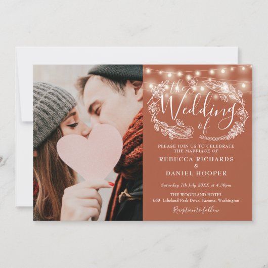 Terracotta snoerlichten bloemenfoto bruiloft kaart (Voorkant)