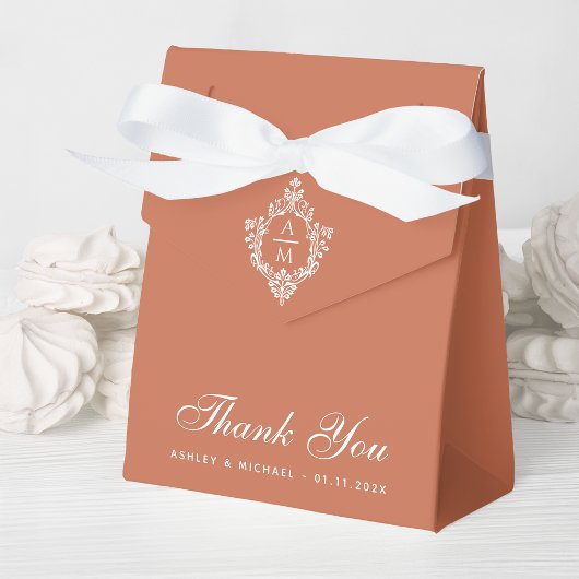 Terracotta Trouw Crest Monogram Script Bedankt Bedankdoosjes