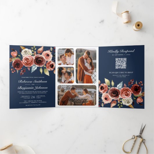 Terracotta Waterverf Floral QR Code Navy Wedding Drieluik Uitnodiging (Binnen)