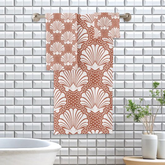 Terracotta & White Seashell Bad Handdoek