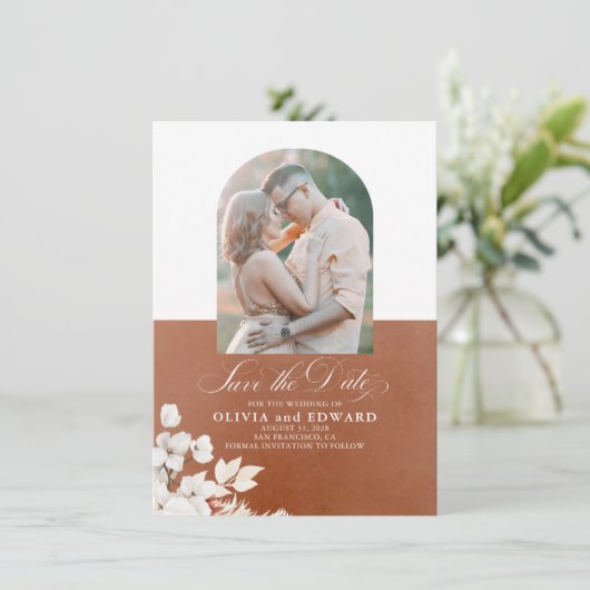 Terracotta Witte Bloemen Boho Bewaar de Datum Foto Save The Date (Staand voorkant)