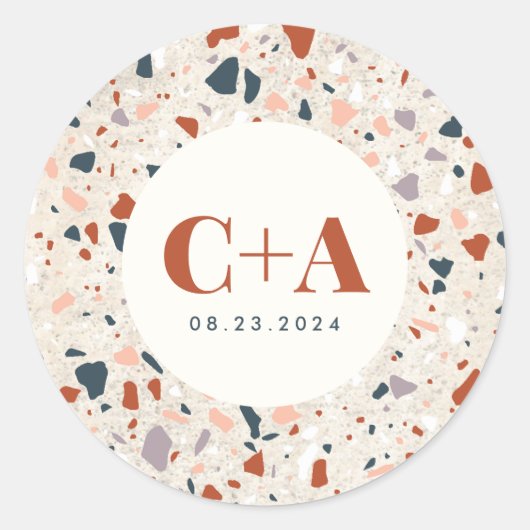 Terrazzo Slab Bruiloft Monogram en Datum Ronde Sticker (Voorkant)