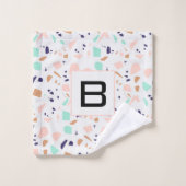 Terrazzo white blush mint monogram initiaal bad handdoek (Wasdoekje)