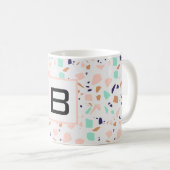 Terrazzo white blush mint monogram initiaal koffiemok (Voorkant rechts)