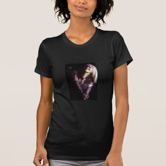 Terri Nunn: www.AriesArtist.com T-shirt