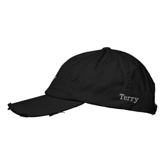 "Terry" mannennaam geborduurd, Geborduurde Pet (Links)