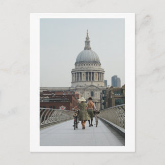 Terug in de tijd op Millennium Bridge Londen (6331 Briefkaart