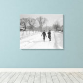 Terug naar huis lopen van school, 1940 canvas afdruk (Insitu (Houten vloer))