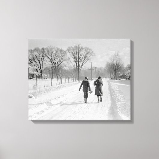 Terug naar huis lopen van school, 1940 canvas afdruk (Voorkant)