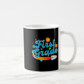 Terug naar school buitenruimte leraar eerste klas koffiemok