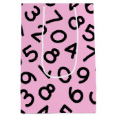 Terug naar schoolcijfers op roze achtergrond medium cadeauzakje (Achterkant)